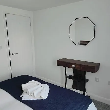 Cosy 2-Bed Apartment In Nettleham Линкольн Экстерьер фото